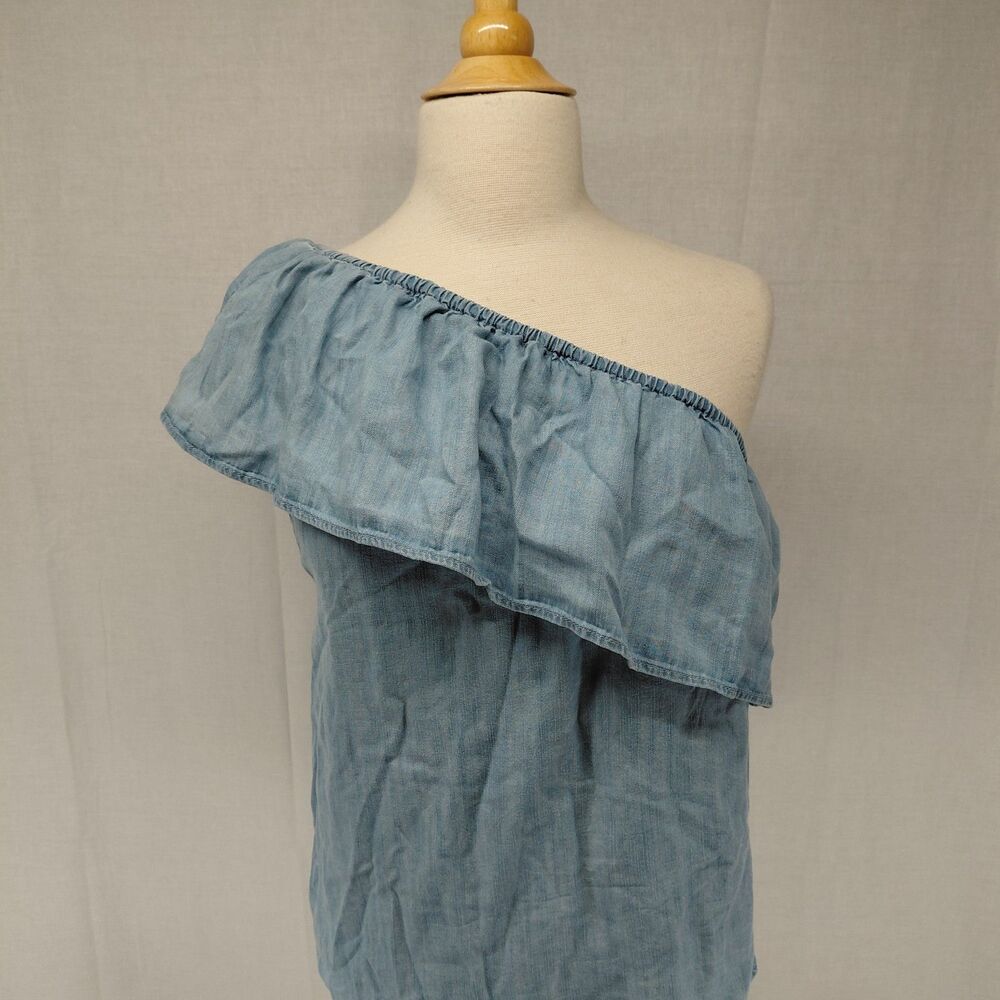 NWT American Eagle One-Shoulder Denim Chambray Top Ruffled Neckline Sz XL - Picture 2 of 8